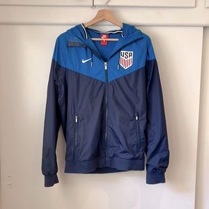 womans nike usa wind breaker